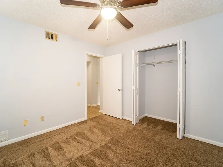 23 Catalonia Ct — Photo 20