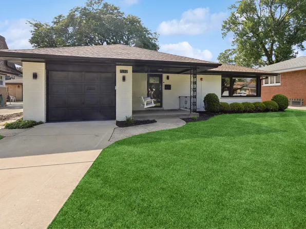 7232 N Keystone Ave, Lincolnwood, IL 60712