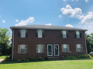 1694 Classic View Dr, Lebanon, TN 37087