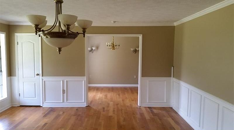 2nd image of 4113 Spring Pl