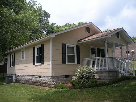 2nd image of 4405 Shelborne Dr