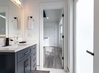 2744 E Newcastle Dr, Sandy, UT 84093