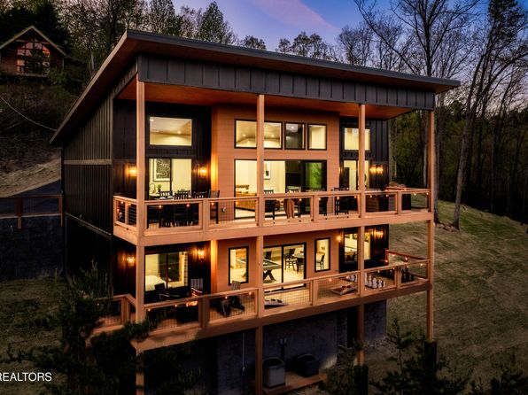 2638 Whipoorwill Hill Way, Sevierville, TN 37862