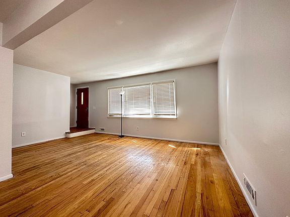 2nd image of 729 Tysens Ln Floor 1