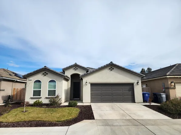 1122 Bristlecone Dr, Madera, CA 93638
