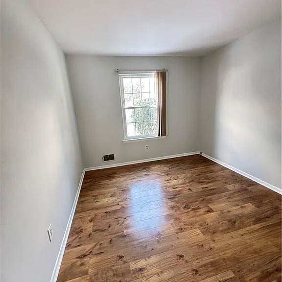 15 Hanover Sq #C — Photo 11
