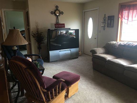 2nd image of 58 Lomond Ave