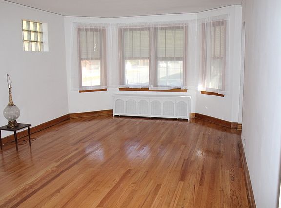 2nd image of 4500 S Komensky Ave