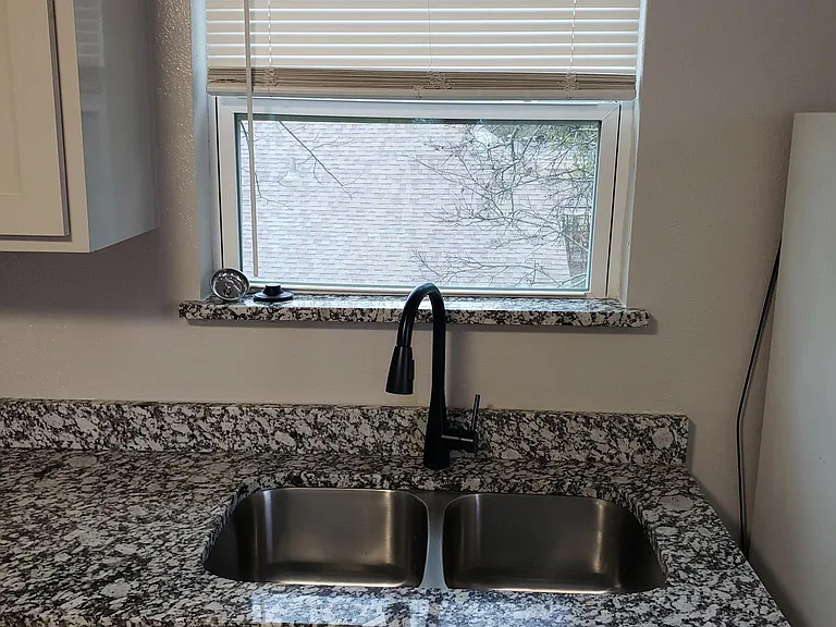 702 College St #3 — Photo 5