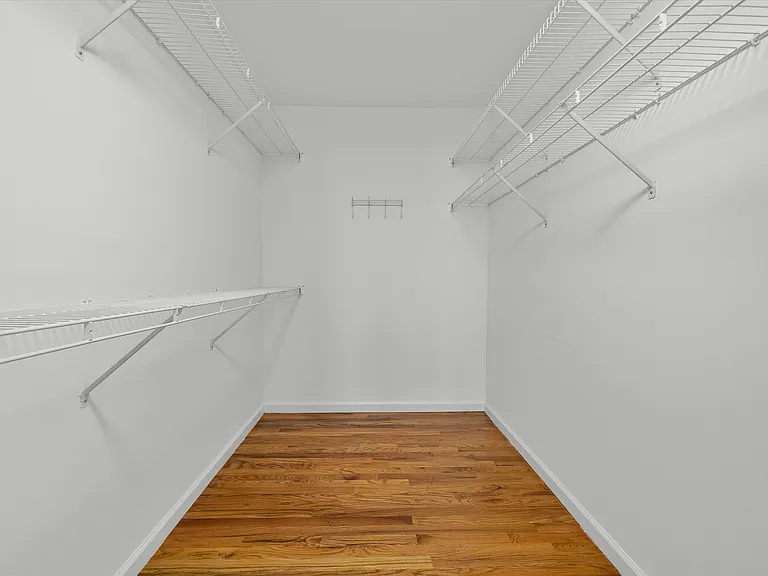 10-12 Chestnut St #304A — Photo 23