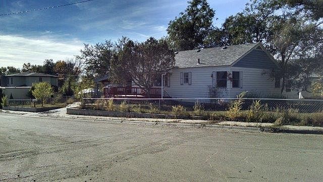 1st image of 435 4th St N