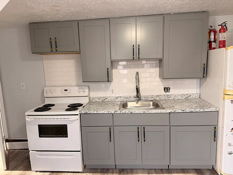 125 Pierce St #5 — Photo 1