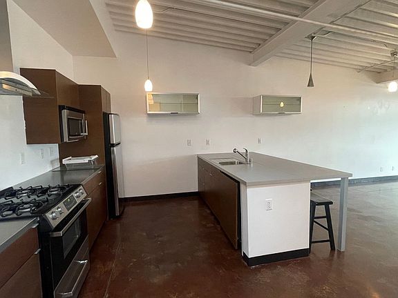 2nd image of 701 Shadow Ln #409