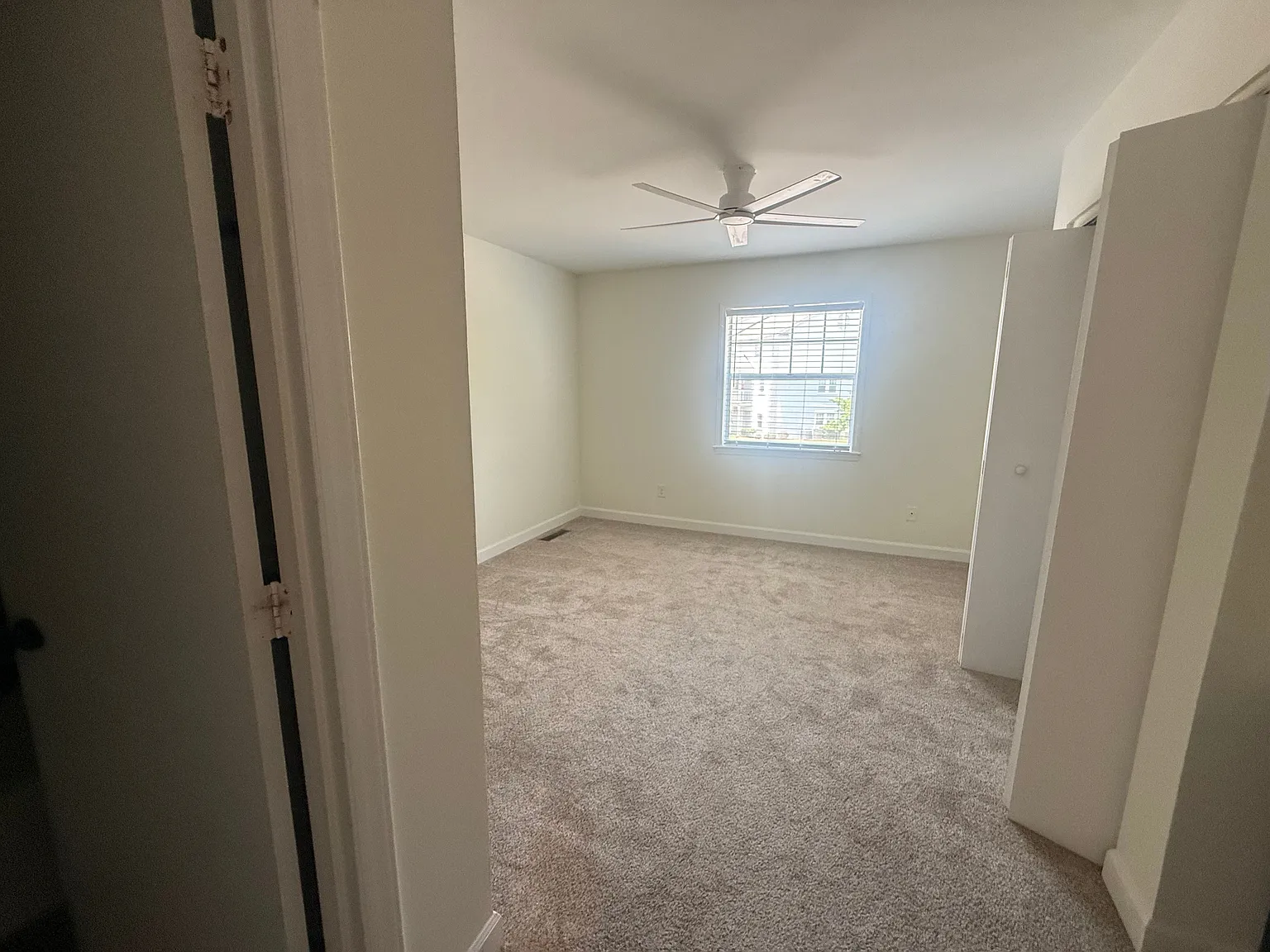 2 bed, 2.5 bath, 1166 sqft, $1,630 — Photo 3