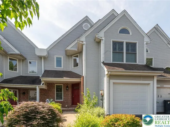 7924 Cross Creek Cir #61, Breinigsville, PA 18031