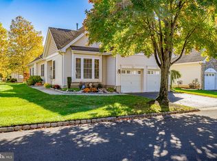 9 Wren Ln, Hamilton, NJ 08690