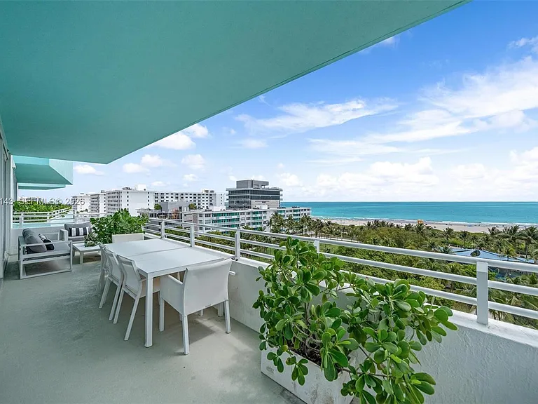 226 Ocean Dr #8F — Photo 22