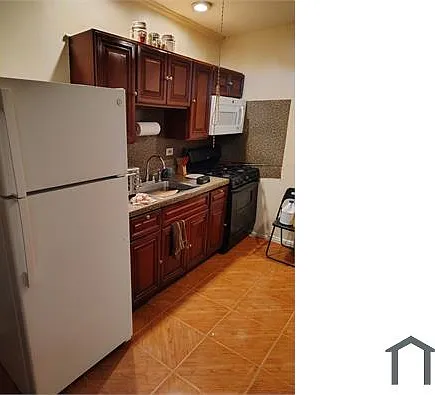 5226 Wakefield St — Photo 1