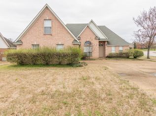 8987 Travis Dr, Olive Branch, MS 38654