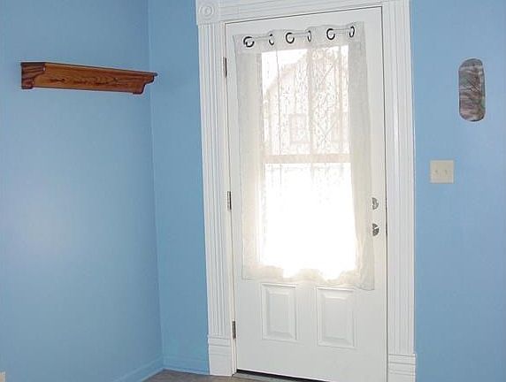 3rd image of 380 Washington St