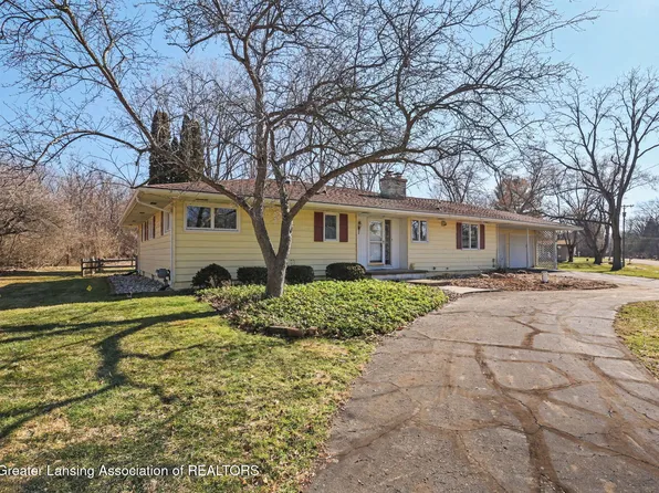 6454 Pleasant River Dr, Dimondale, MI 48821