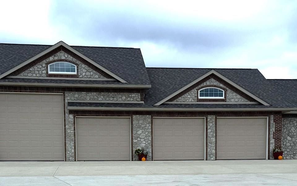 1st image of 340 Blue Heron Ln