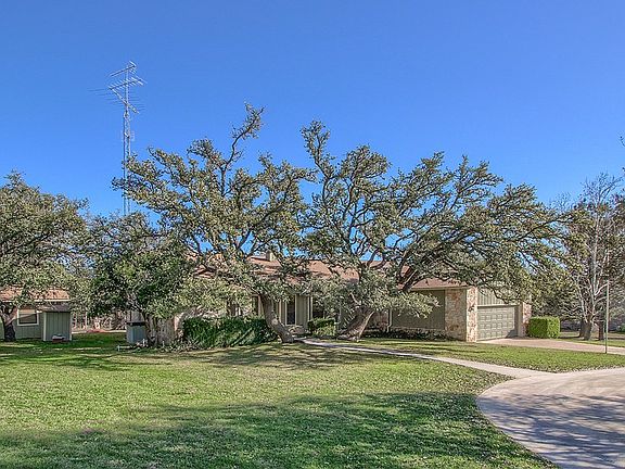 3rd image of 200 Northwood Hills Dr