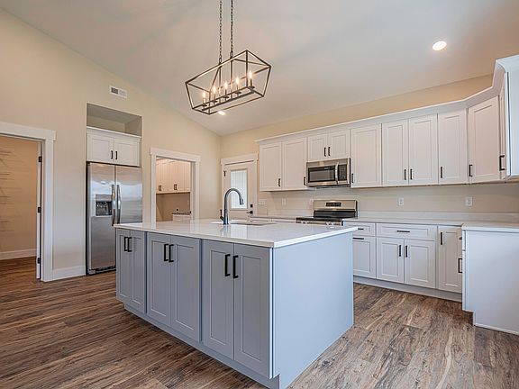 2nd image of 735 Lead Mine Valley Rd SW