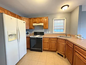 35 Fairview Avenue, #3