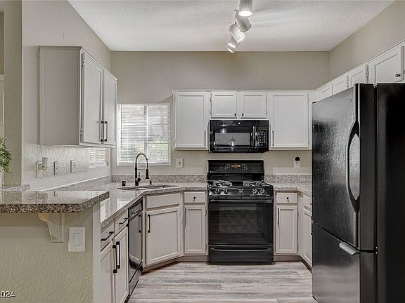 5th image of 1830 N Buffalo Dr Unit 1036