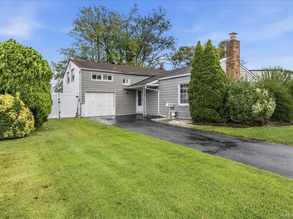 30 Jay Street, Hicksville, NY 11801