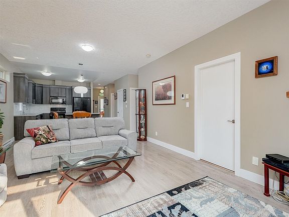 5th image of 6365 Willowpark Way