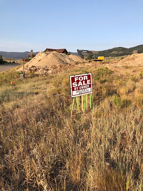 1st image of 1590 Wildhorse Dr