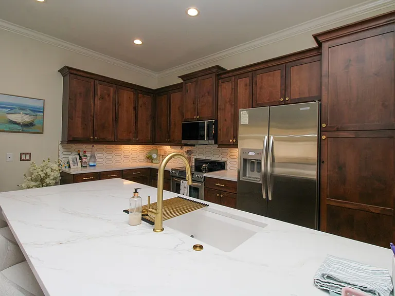 8000 Cordoba Pl — Photo 31