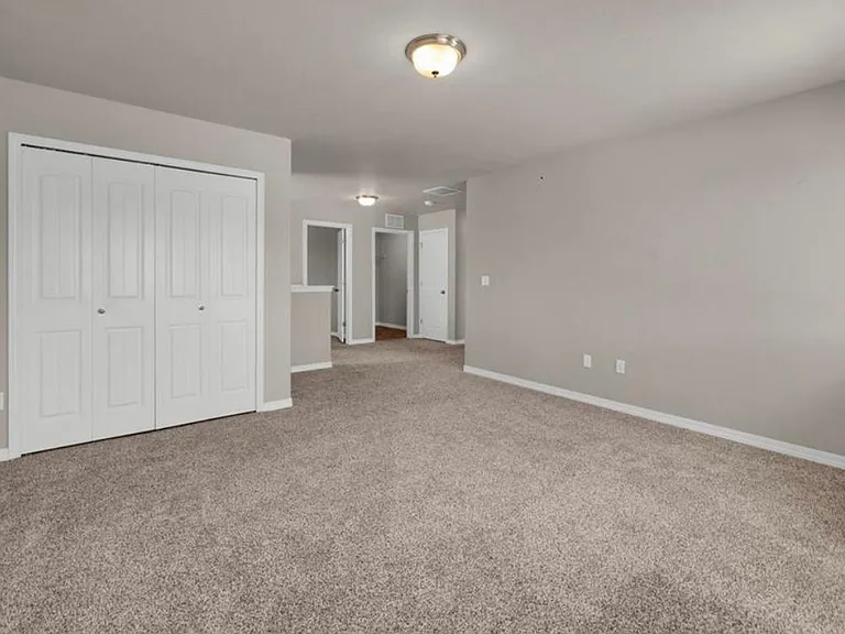 7567 Benecia Dr — Photo 15