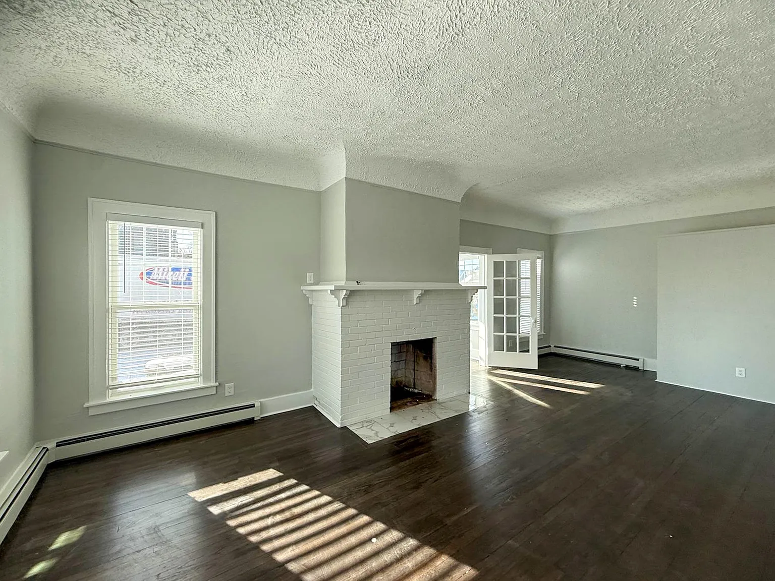 3 bed, 1652 sqft, $2,300 — Photo 2