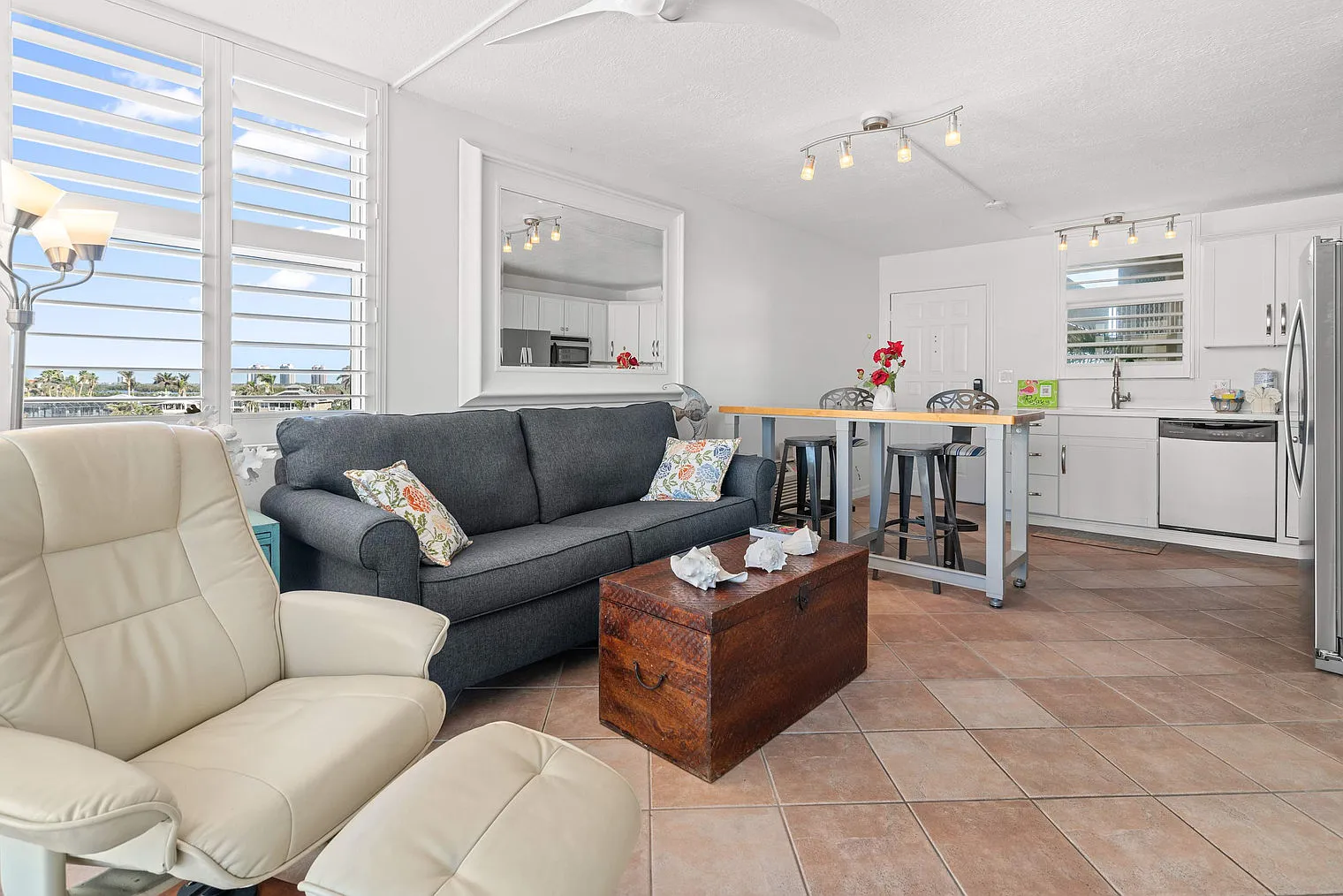 1 bed, 1.0 bath, $3,375 — Photo 2