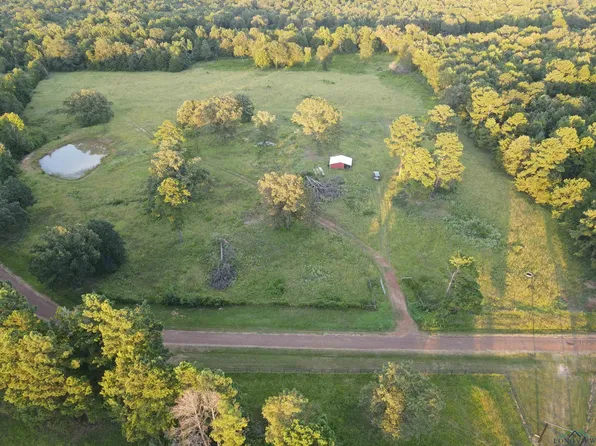 454 County Road 4117, Hughes Springs, TX 75656