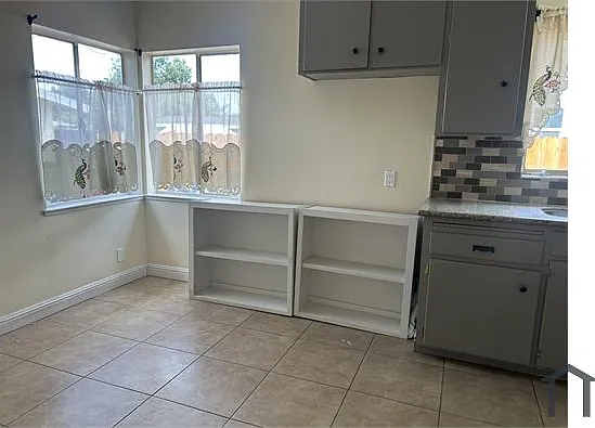3233 E Dakota Ave — Photo 2