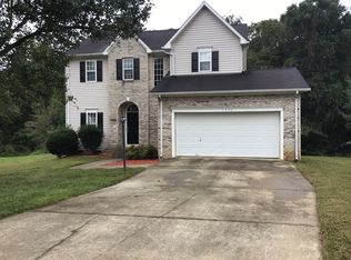5330 Angel Oaks Dr, Winston Salem, NC 27105