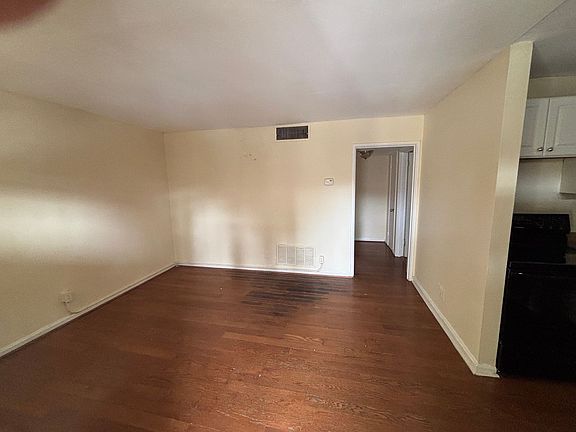 2nd image of 699 Argonne Ave NE APT 203