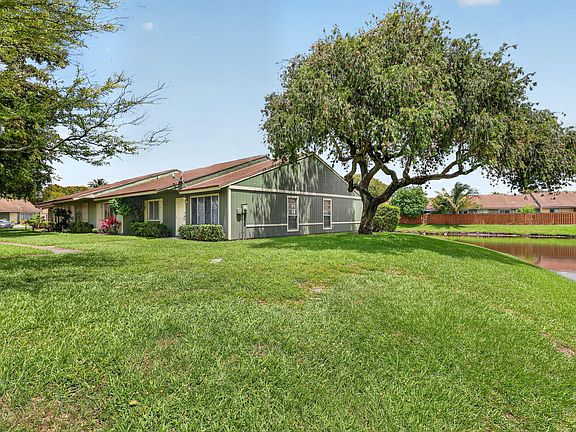 2nd image of 4851 Orleans Court #D