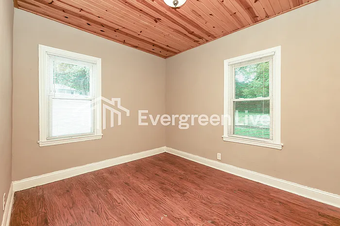 531 Daytonia Ave — Photo 8