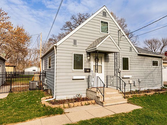 2nd image of 102 Francis St