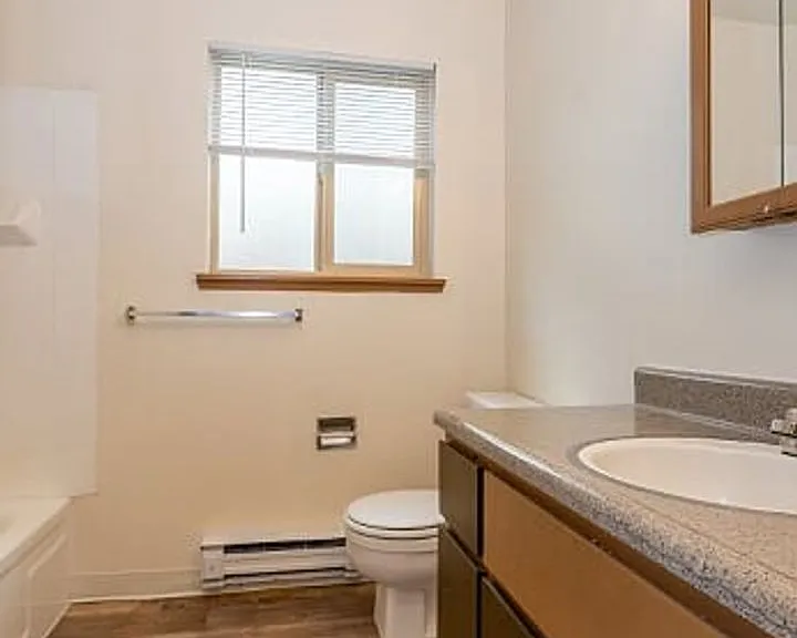 3021 S Orchard St W — Photo 19