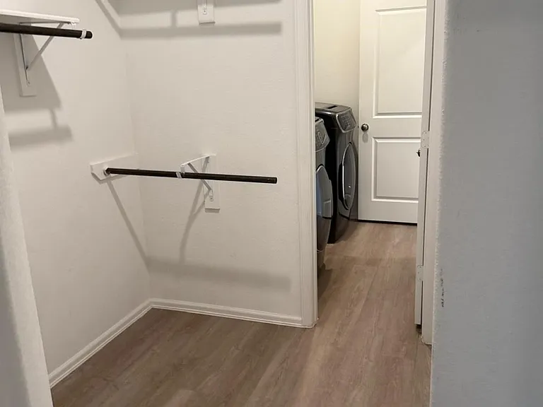 5335 Winding Stream Dr — Photo 12