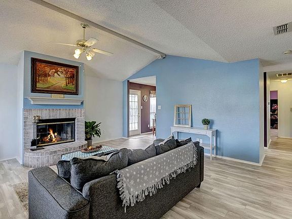 4th image of 3744 Waxwing Cir S