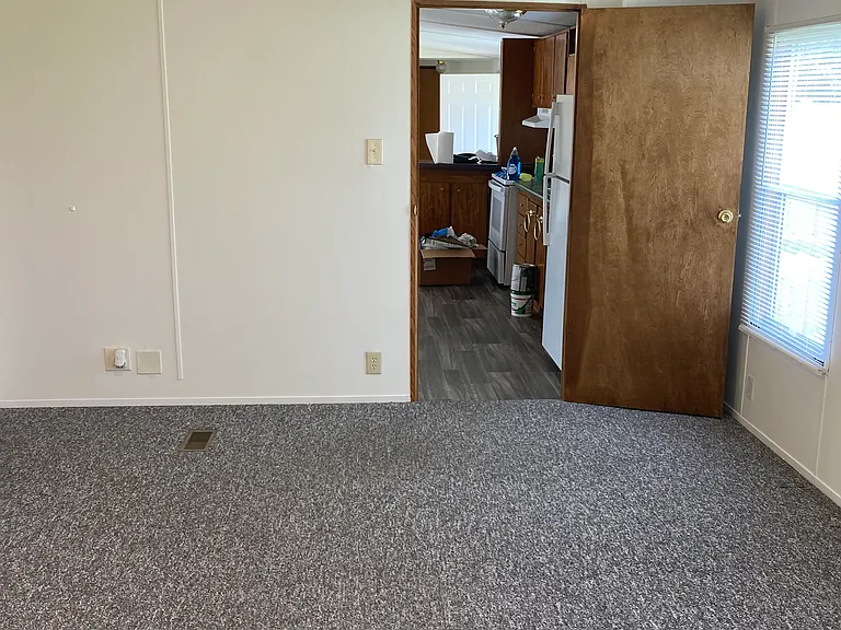 7 Lakewood Ct — Photo 4