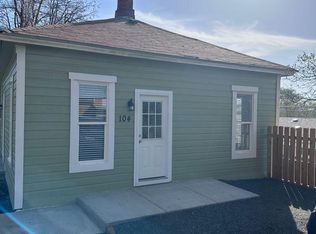 104 3rd St, Moro, OR 97039