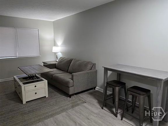 4th image of 147 Ramble Hills Cir